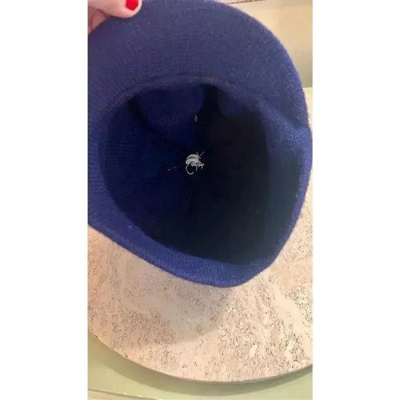 Vintage Handmade Knit Notre Dame Fighting Irish Beanie Newsboy Hat Cap Blue 70’s - Picture 6 of 9